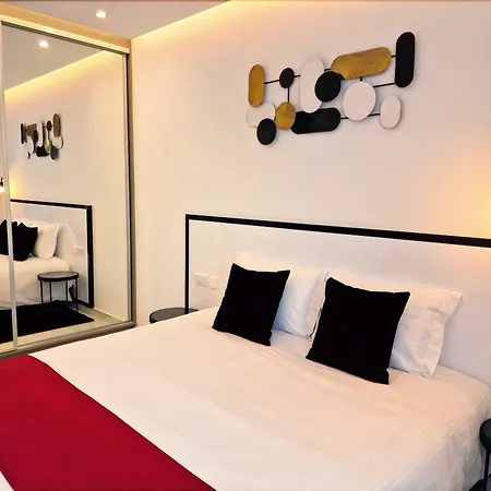 Sveltos 3 Bedroom
