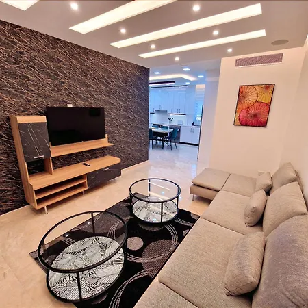 Sveltos 3 Bedroom 4* Larnaca