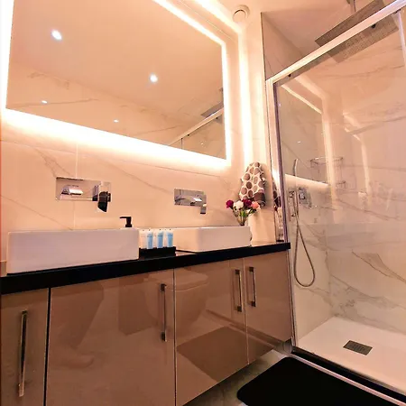 Sveltos 3 Bedroom Larnaca