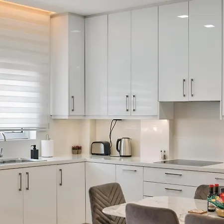 Sveltos 3 Bedroom 4* Larnaca
